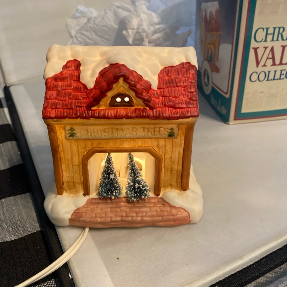Red and Brown Holiday Decor Miniature House